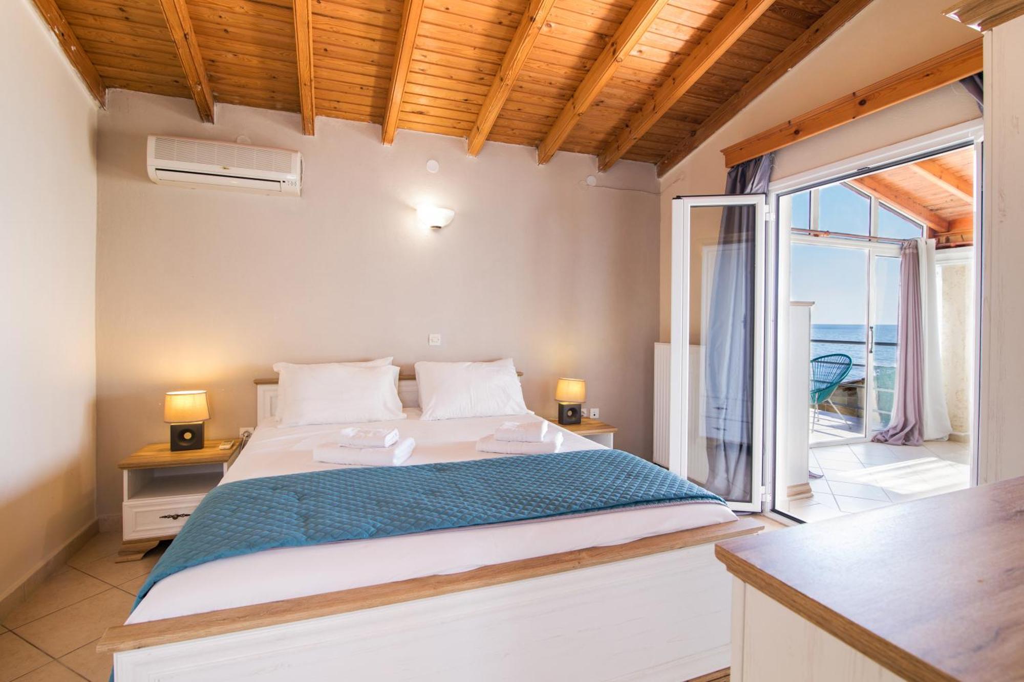 Agios Gordios Beach Resort Room photo